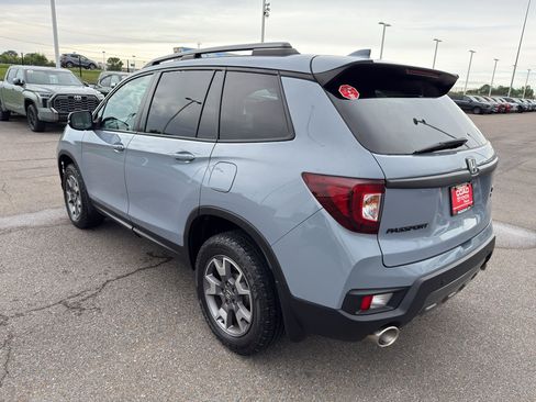 Used 2022 Honda Passport TrailSport image 3
