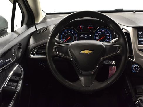 Used 2017 Chevrolet Cruze LS image 12