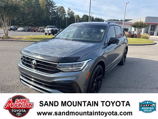 Used 2024 Volkswagen Tiguan SE R-Line FWD image 6