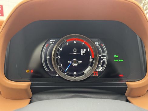 Used 2024 Lexus LC 500 500 image 10