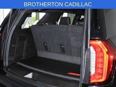 Used 2021 GMC Yukon SLT w/ SLT Premium Package AWD/4WD image 28