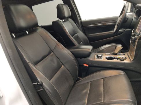 Used 2016 Jeep Grand Cherokee Limited w/ Luxury Group II AWD/4WD image 21