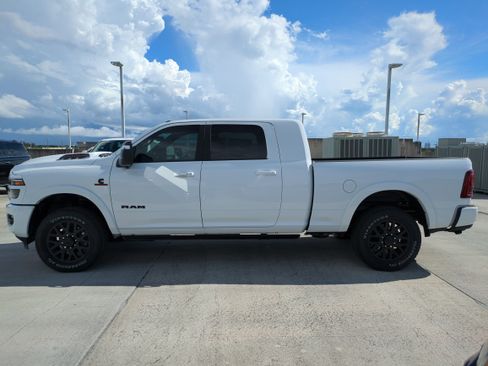 New 2025 RAM 2500 Limited image 8