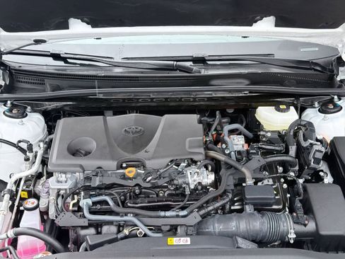 Used 2026 Toyota Camry XLE w/ Convenience Package image 15
