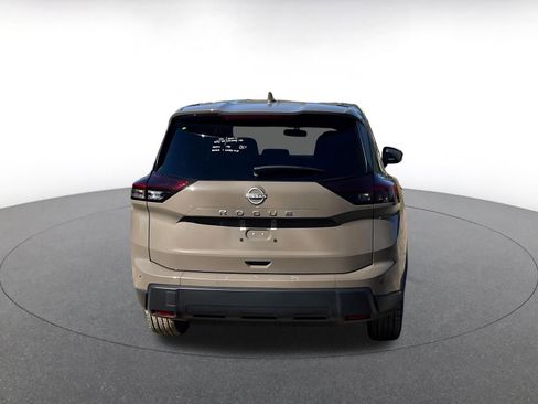 Used 2025 Nissan Rogue SV image 14