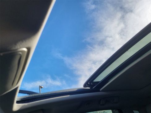 Used 2015 Cadillac SRX Luxury w/ Trailering Package image 27