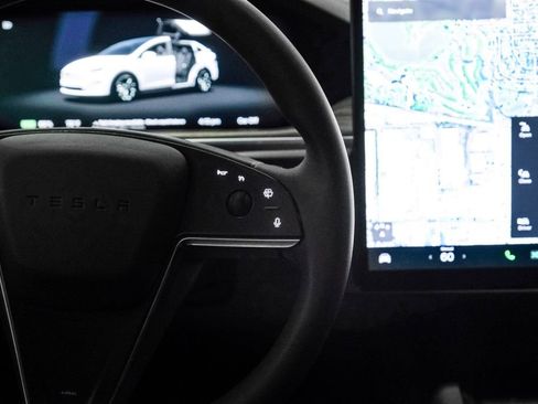Used 2023 Tesla Model X AWD/4WD image 23
