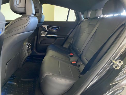 Used 2024 Mercedes-Benz GLC 300 4MATIC image 13