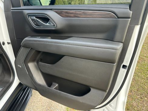 Used 2021 Chevrolet Tahoe LT image 30