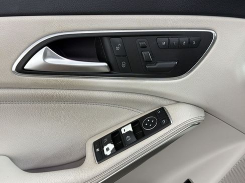 Used 2015 Mercedes-Benz CLA 250 4MATIC image 26