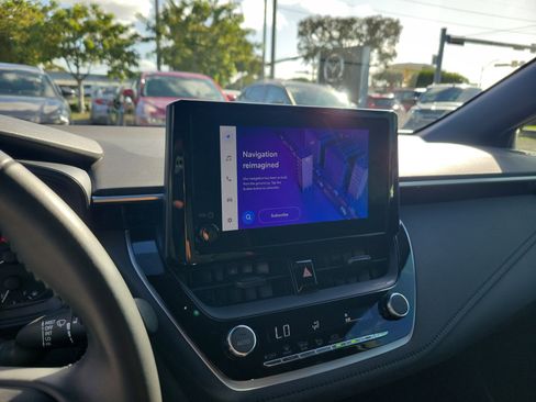 Used 2023 Toyota Corolla SE image 13