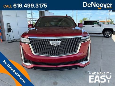 Used 2023 Cadillac Escalade Premium Luxury w/ LPO, Radiant Package AWD/4WD image 2