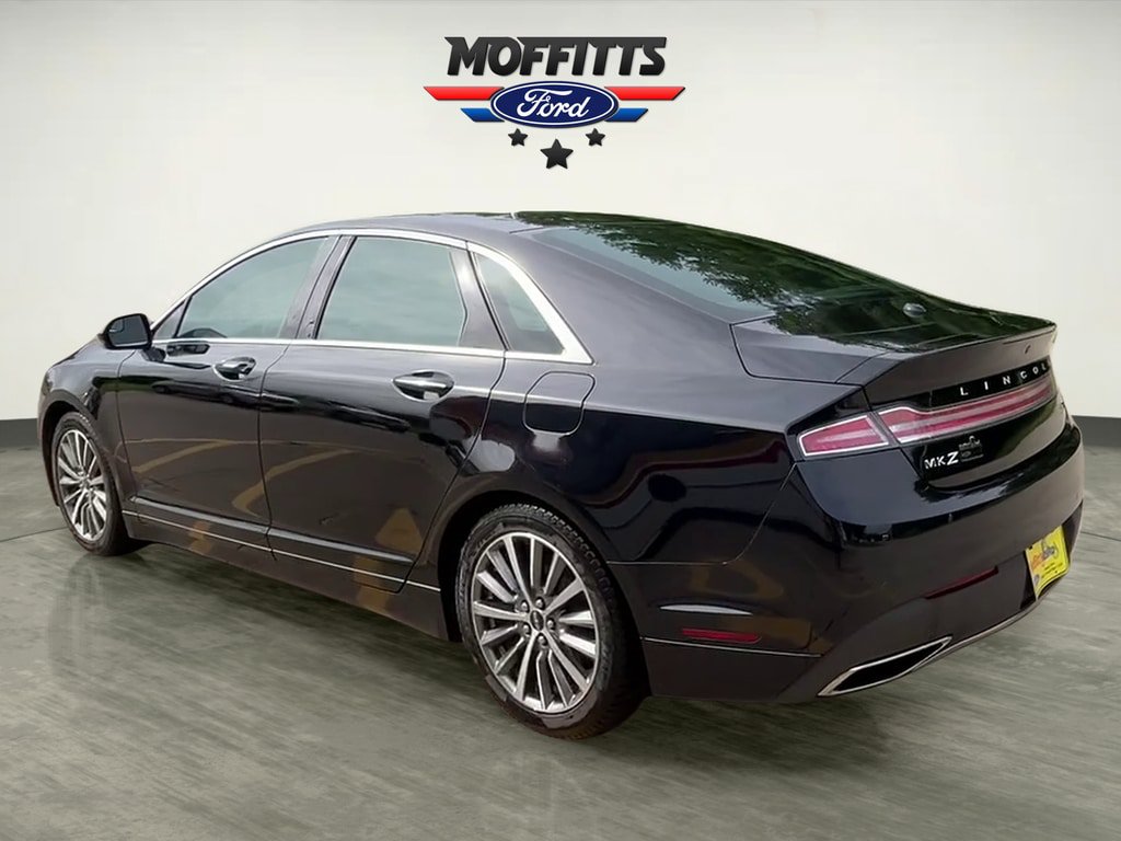 Used 2017 Lincoln MKZ Premiere FWD image 3
