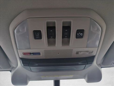 Used 2022 Subaru Ascent Limited w/ Technology Package image 21