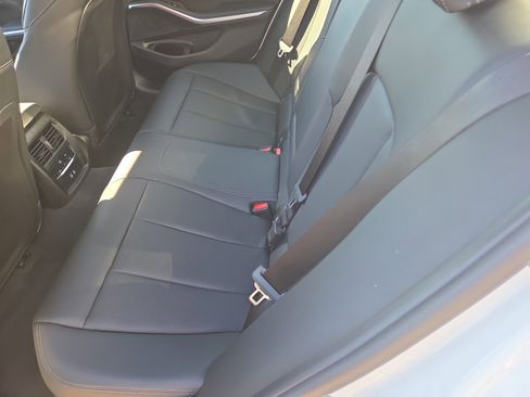 Used 2025 BMW 330i xDrive Sedan image 7