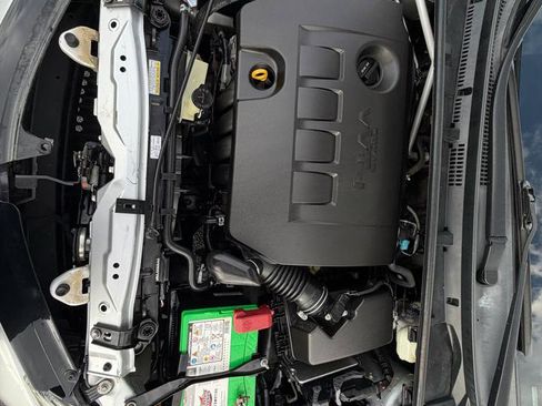 Used 2018 Toyota Corolla LE image 15