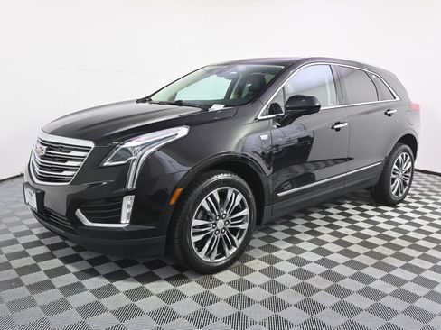 Used 2018 Cadillac XT5 Premium Luxury AWD/4WD image 2