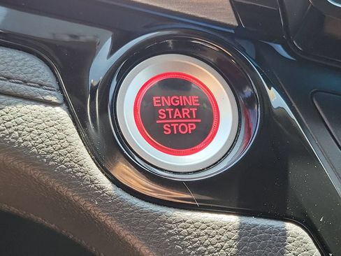 Used 2023 Honda Odyssey Touring image 17