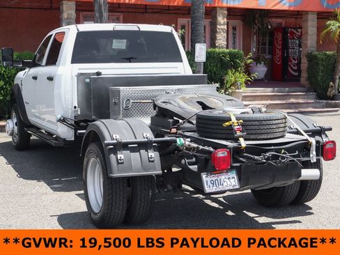Used 2022 RAM 5500 Tradesman w/ Chrome Appearance Group AWD/4WD image 5