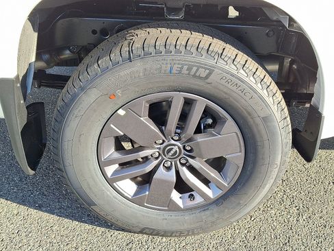 New 2026 Nissan Frontier SV w/ Tow Package AWD/4WD image 6