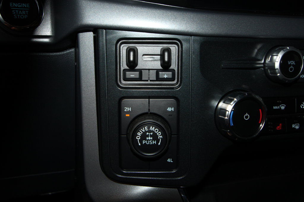 Used 2026 Ford F150 XLT w/ Equipment Group 302A MID AWD/4WD image 16