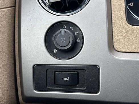 Used 2011 Ford F150 Lariat w/ Lariat Plus Pkg image 25