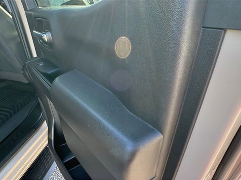 Used 2022 Chevrolet Silverado 1500 Custom Trail Boss image 18