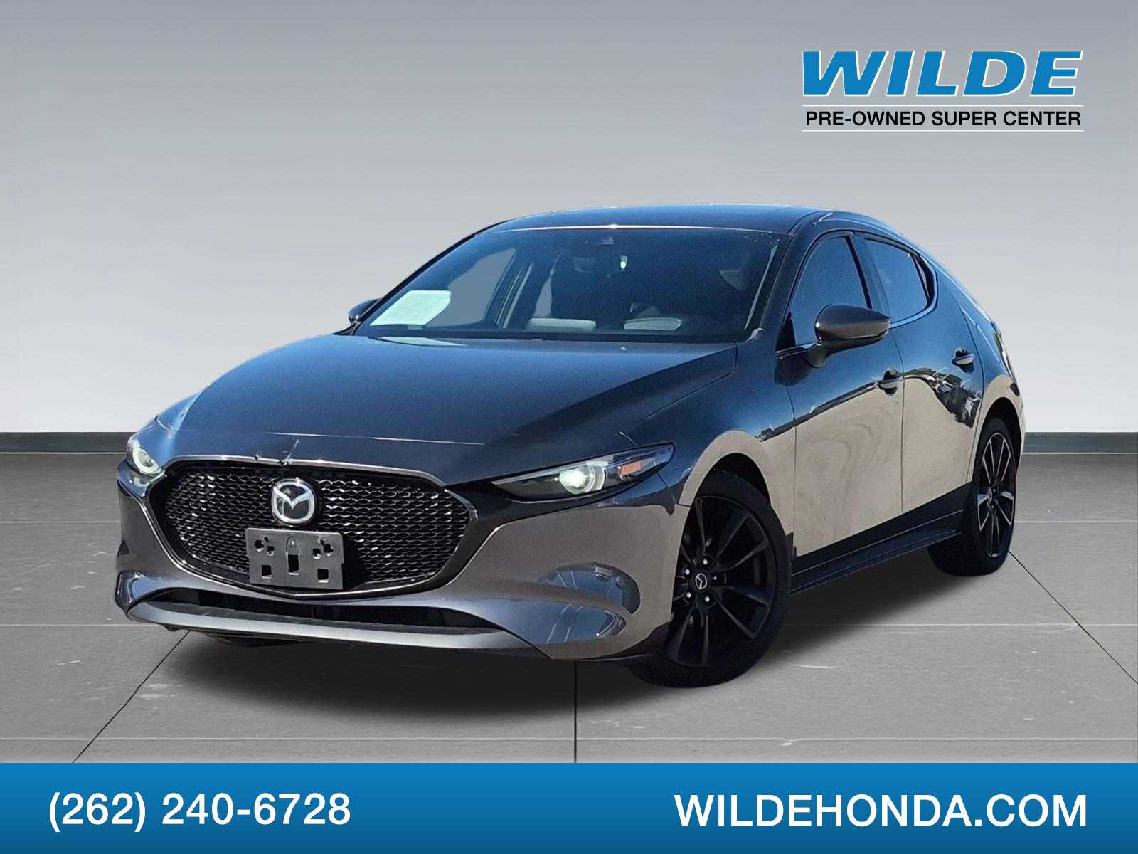 Used 2019 MAZDA MAZDA3 Hatchback w/ Premium Package FWD image 1