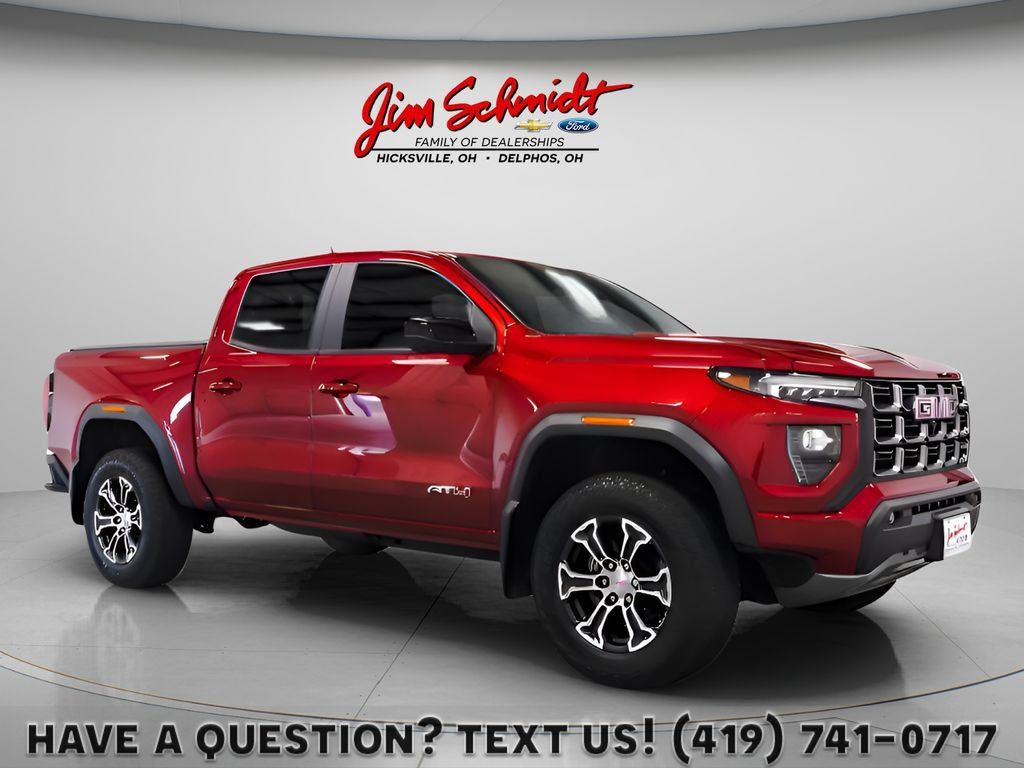 Used 2025 GMC Canyon AT4 w/ Technology Plus Package AWD/4WD image 1