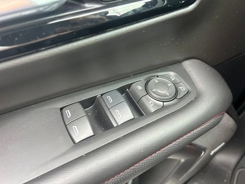 Used 2025 Chevrolet Tahoe RST w/ Comfort Package AWD/4WD image 15