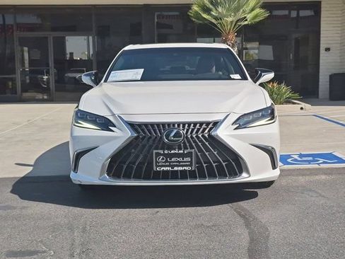 Used 2024 Lexus ES 300h w/ Accessory Package (Z1) FWD image 2