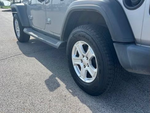 Used 2020 Jeep Wrangler Unlimited Sport S AWD/4WD image 9
