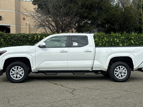 New 2026 Toyota Tacoma SR5 image 6