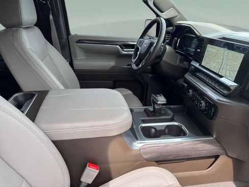 Used 2023 Chevrolet Silverado 1500 LTZ image 27