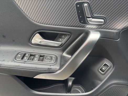 Certified 2025 Mercedes-Benz CLA 250 4MATIC image 17