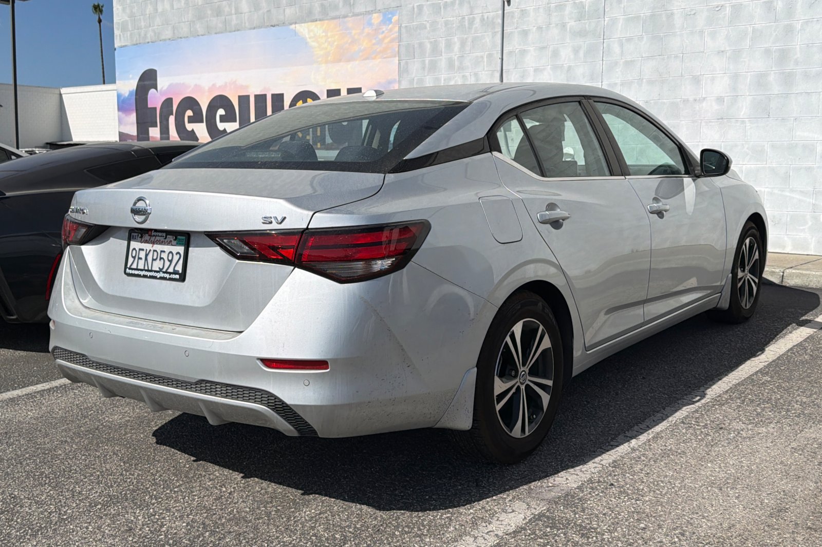 Used 2023 Nissan Sentra SV FWD image 4