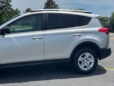 Used 2013 Toyota RAV4 LE AWD/4WD image 8