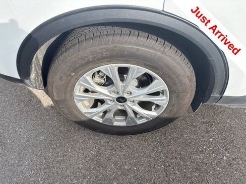 Used 2026 Ford Escape Active w/ Tech Pack #1 FWD image 17