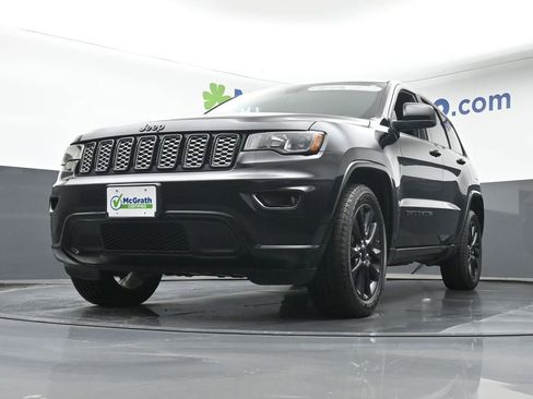 Used 2021 Jeep Grand Cherokee Laredo X image 6