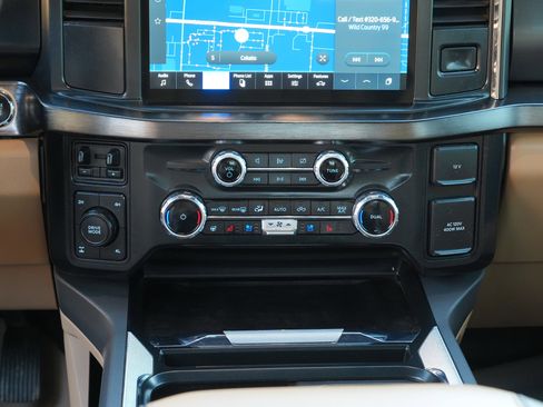 Used 2024 Ford F350 Lariat w/ Black Appearance Package image 26