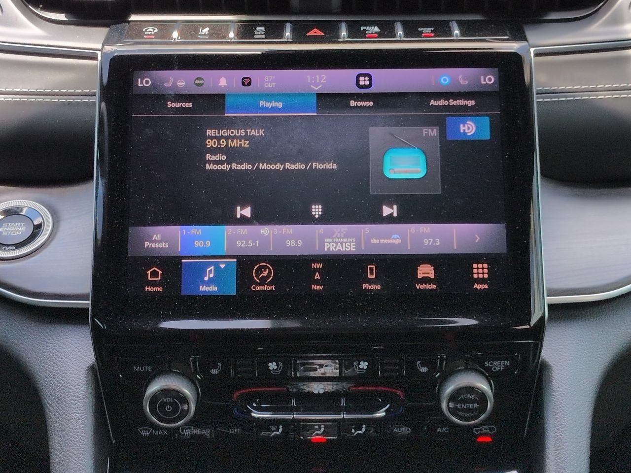 Used 2021 Jeep Grand Cherokee L Overland w/ Luxury Tech Group IV RWD image 17