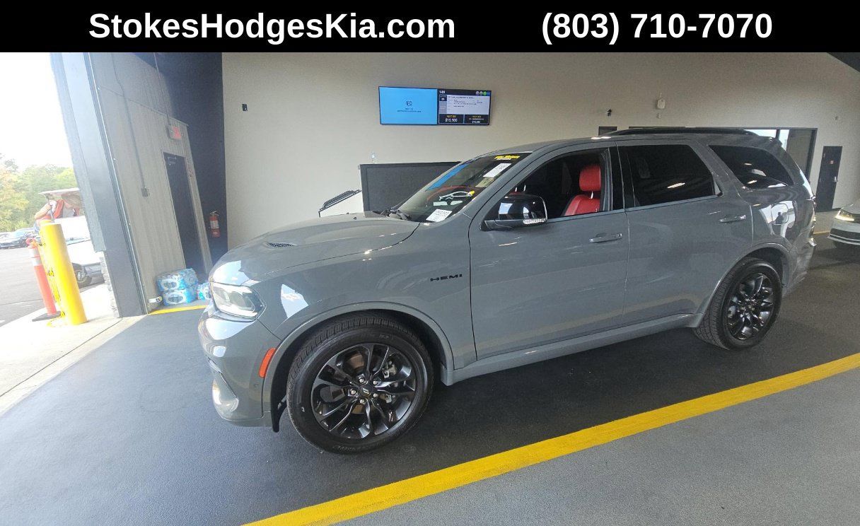 Used 2022 Dodge Durango R/T w/ Blacktop Package AWD/4WD image 1