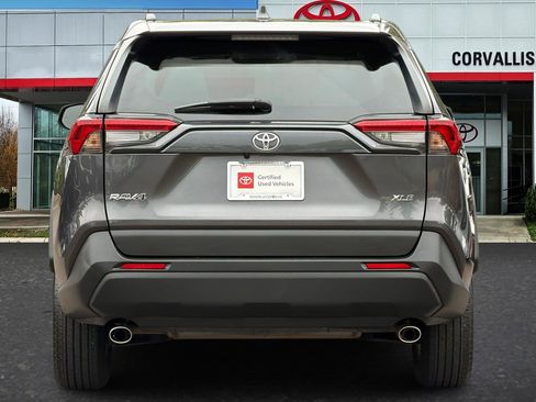 Certified 2024 Toyota RAV4 XLE FWD image 5