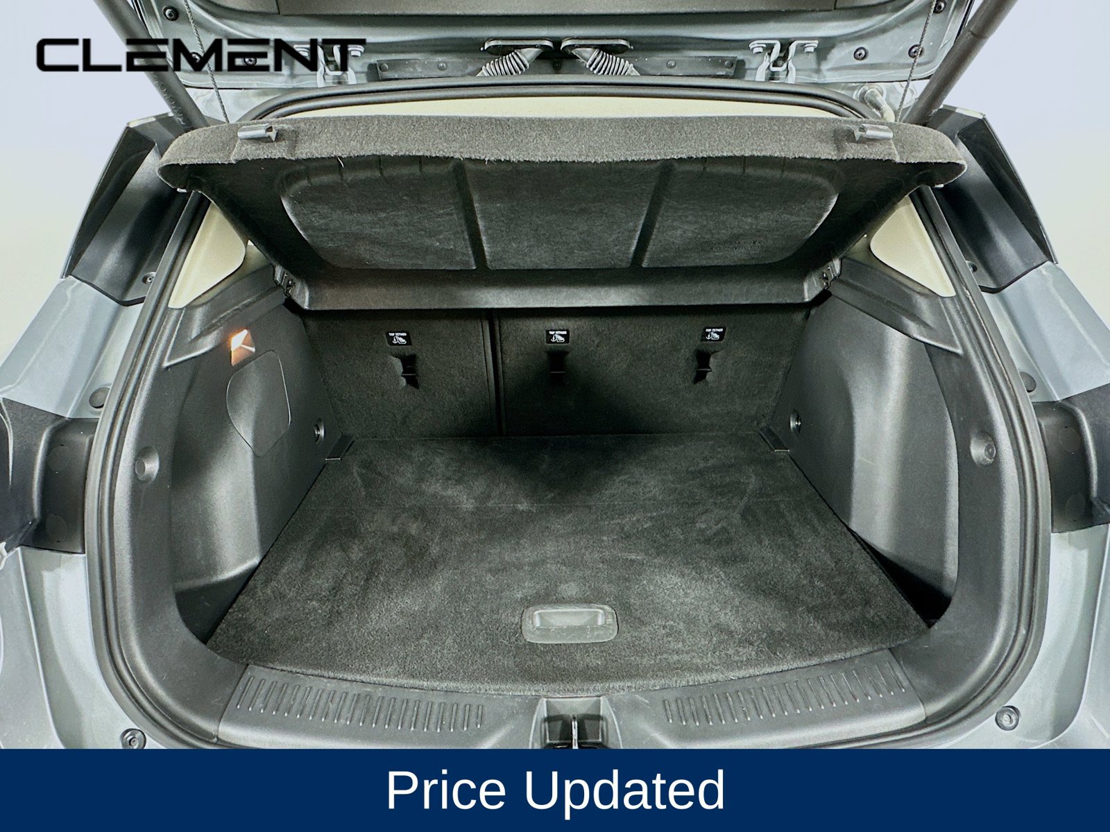 Used 2025 Buick Encore GX Preferred AWD/4WD image 9