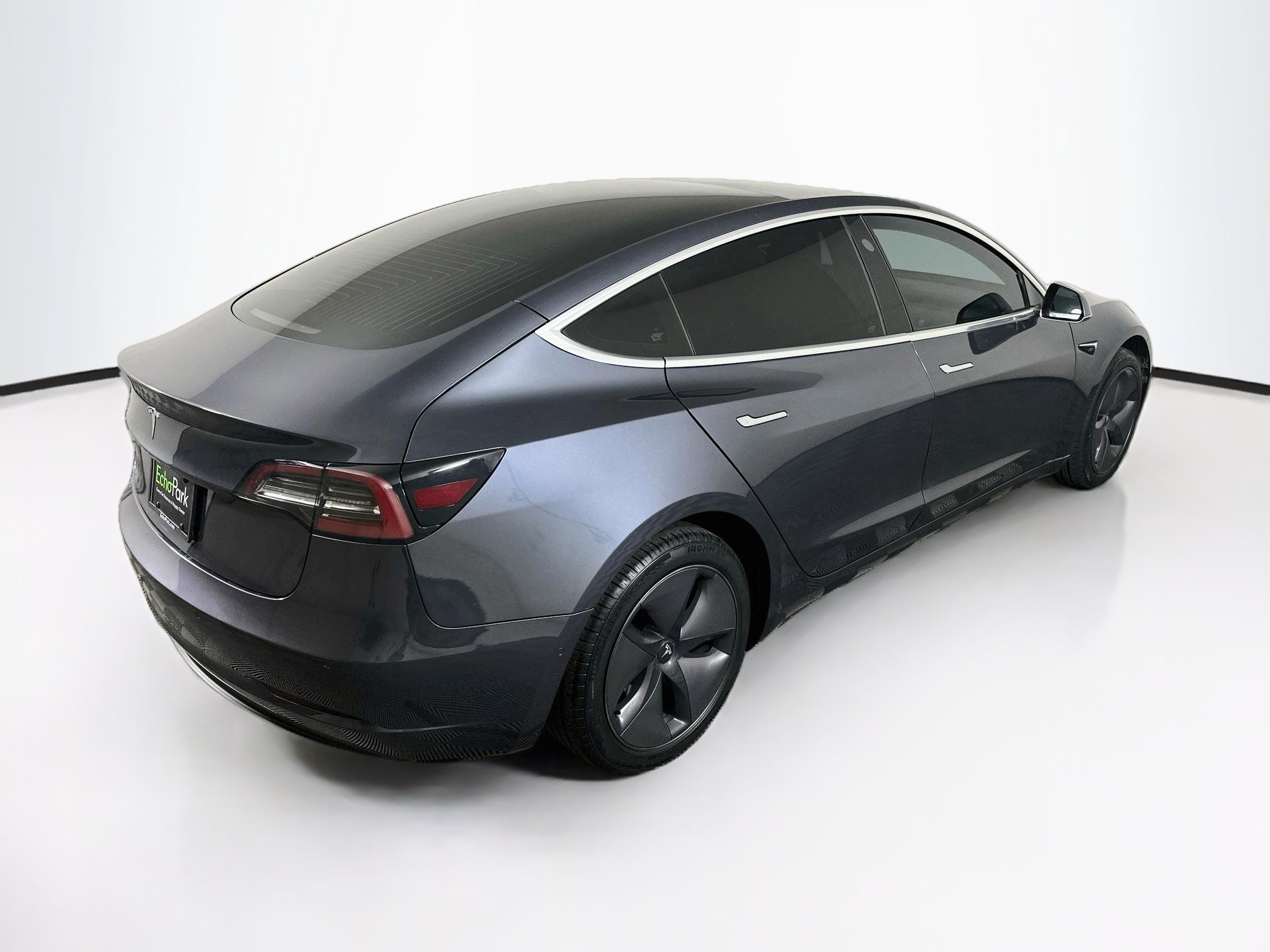 Used 2020 Tesla Model 3 Standard Range Plus RWD image 9