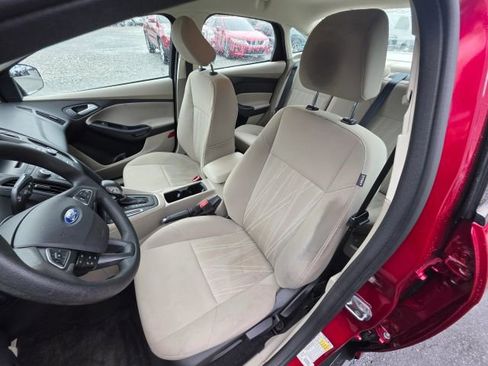 Used 2017 Ford Focus SE image 14