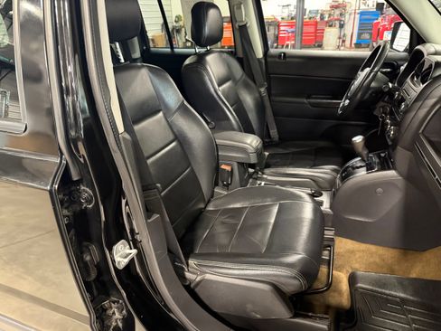 Certified 2016 Jeep Patriot High Altitude image 9