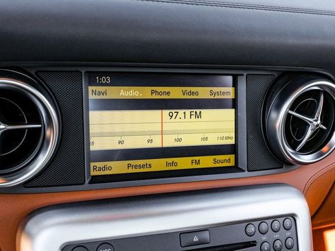 Used 2011 Mercedes-Benz SLS AMG Coupe image 34