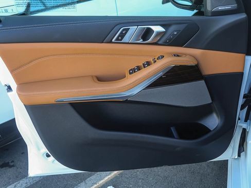 New 2026 BMW X5 sDrive40i w/ M Sport Package RWD image 16
