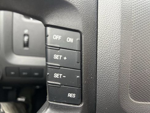 Used 2011 Ford Escape XLT w/ 202A Rapid Spec Order Code image 19